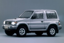 Mitsubishi Montero V20