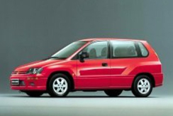 Mitsubishi Space Runner N6/N7
