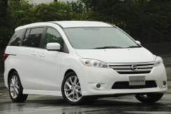 Nissan Lafesta B35