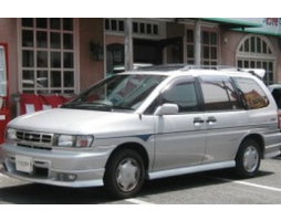 Nissan Prairie Joy II (M11)