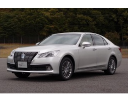 Toyota Crown Royal IV (S210)
